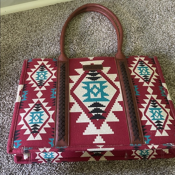 Wrangler Aztec Tote Bag LIKE NEW - Picture 1 of 3